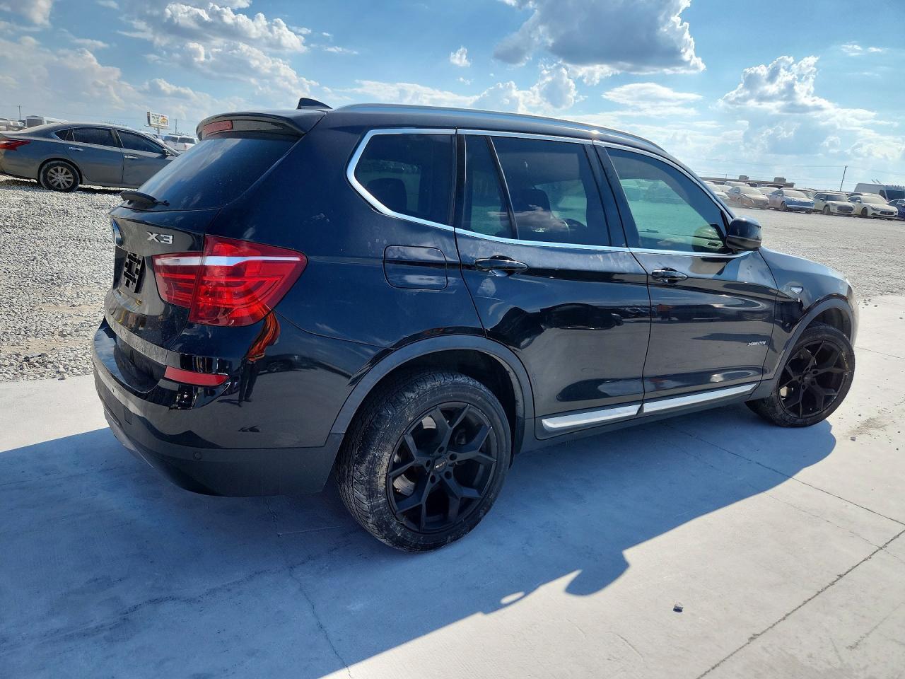 2015 BMW X3 xDrive28I - zdjęcie 3