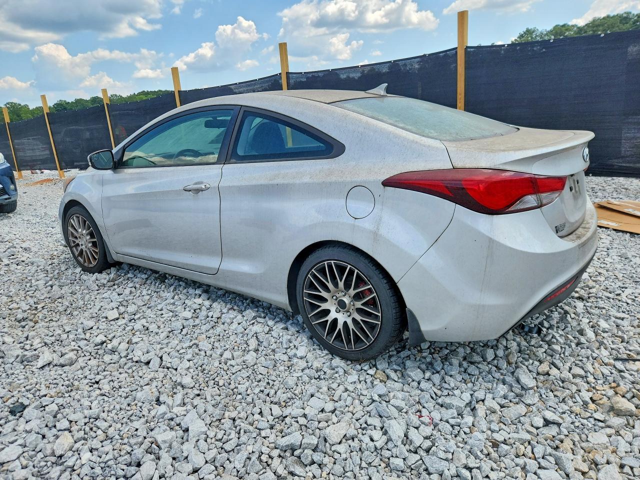 2014 Hyundai Elantra Coupe Base - zdjęcie 2