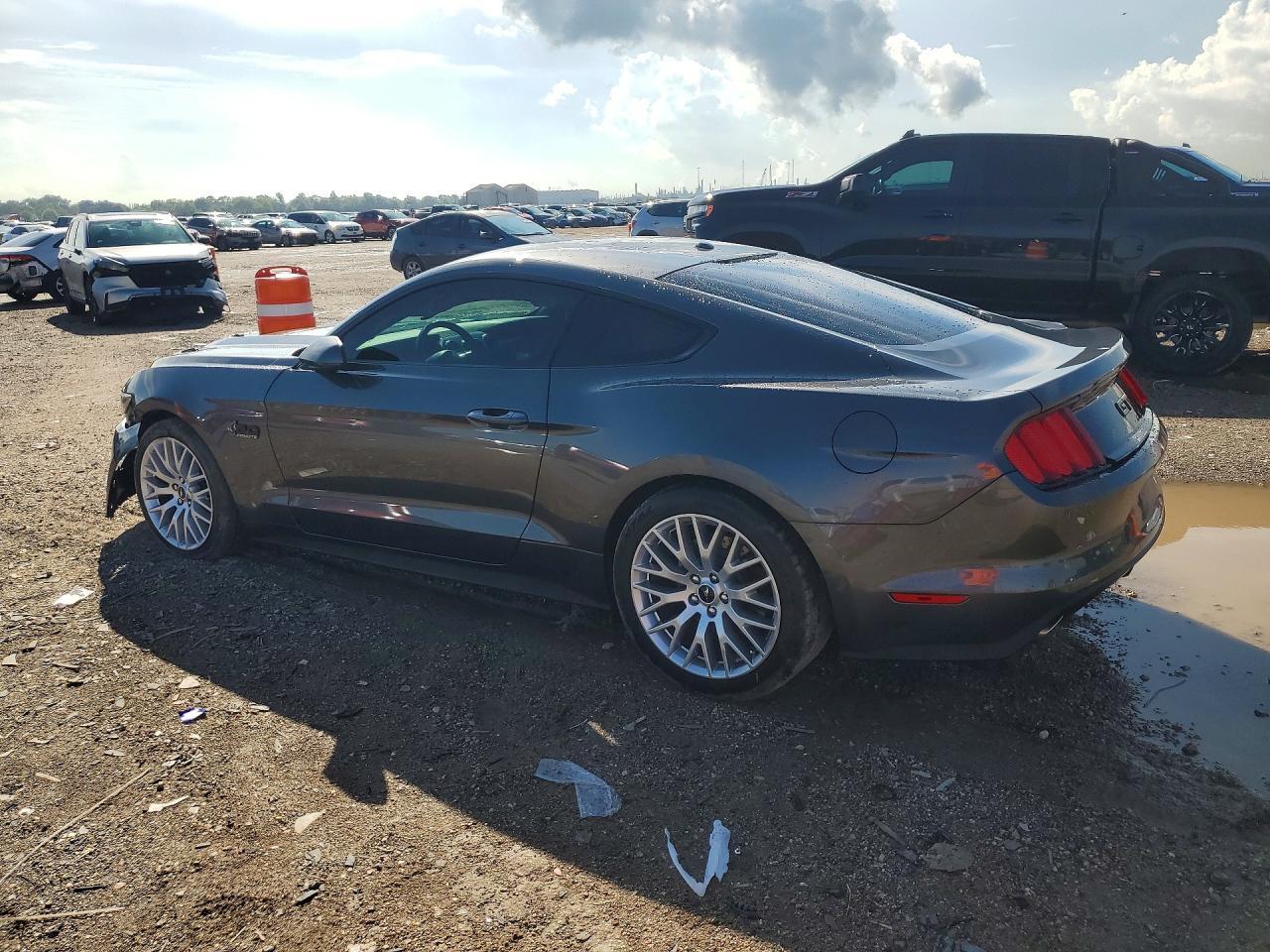 2016 Ford Mustang Gt - zdjęcie 2