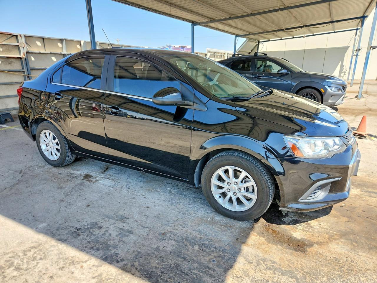 2019 Chevrolet Sonic Lt - zdjęcie 4