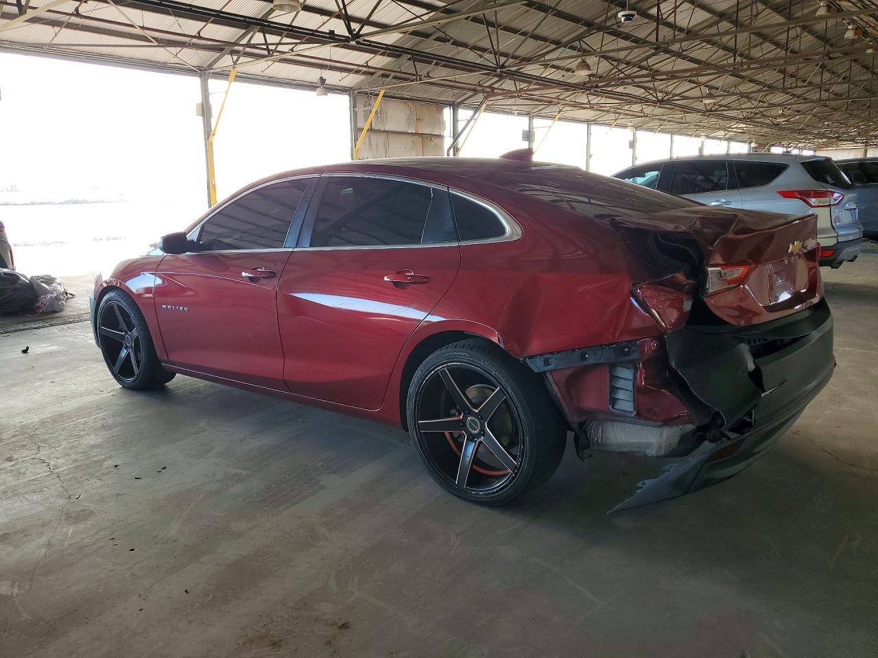 2018 Chevrolet Malibu Lt - zdjęcie 2
