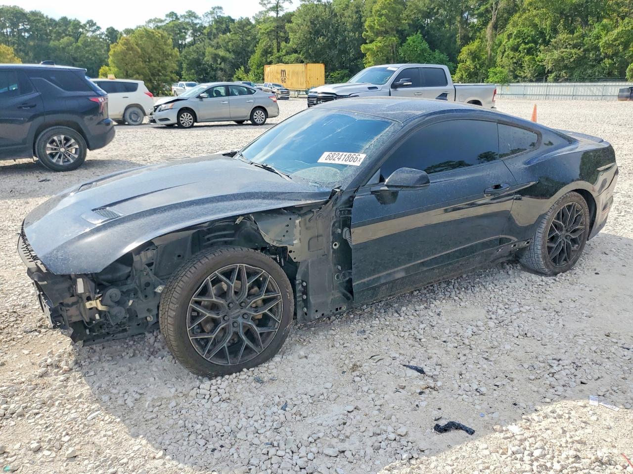2020 Ford Mustang - zdjęcie główne