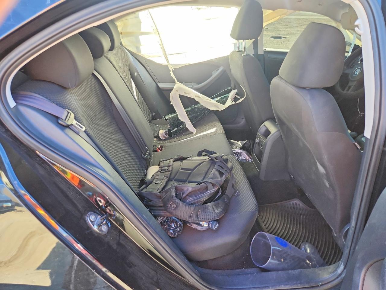 2014 Volkswagen Jetta Base - zdjęcie 11