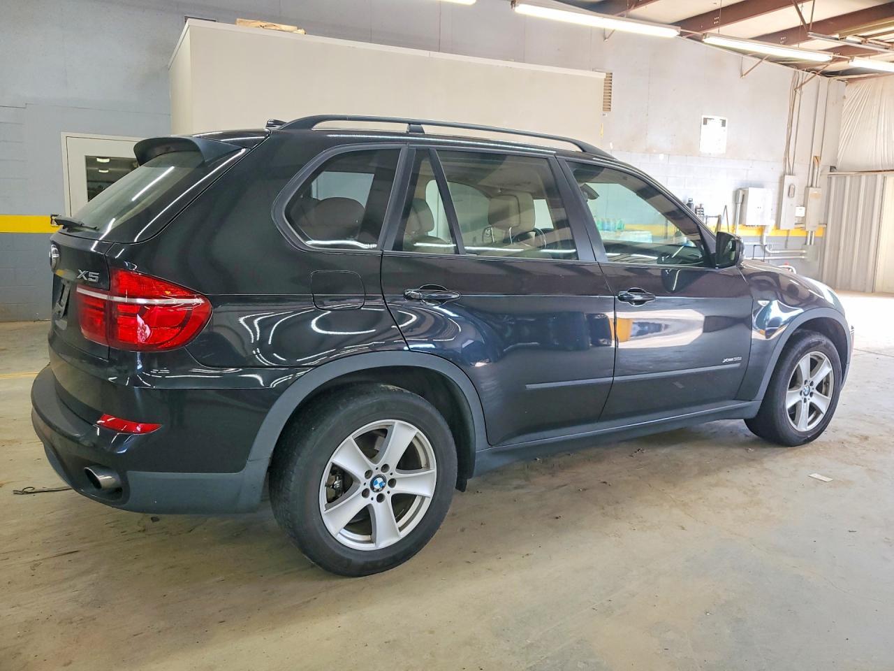 2013 BMW X5 xDrive35I - zdjęcie 3