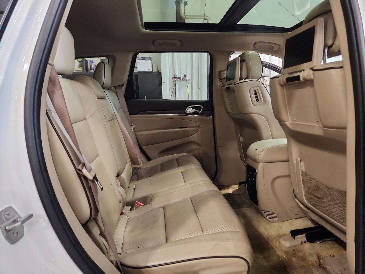 2014 Jeep Grand Cherokee Overland - zdjęcie 11