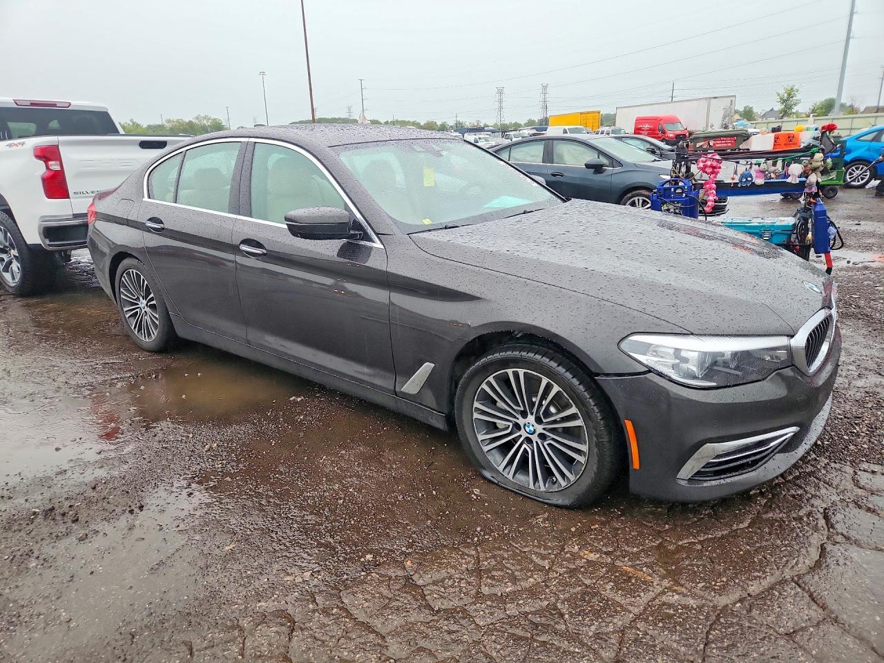 2017 BMW Seria 5 530i - zdjęcie 4