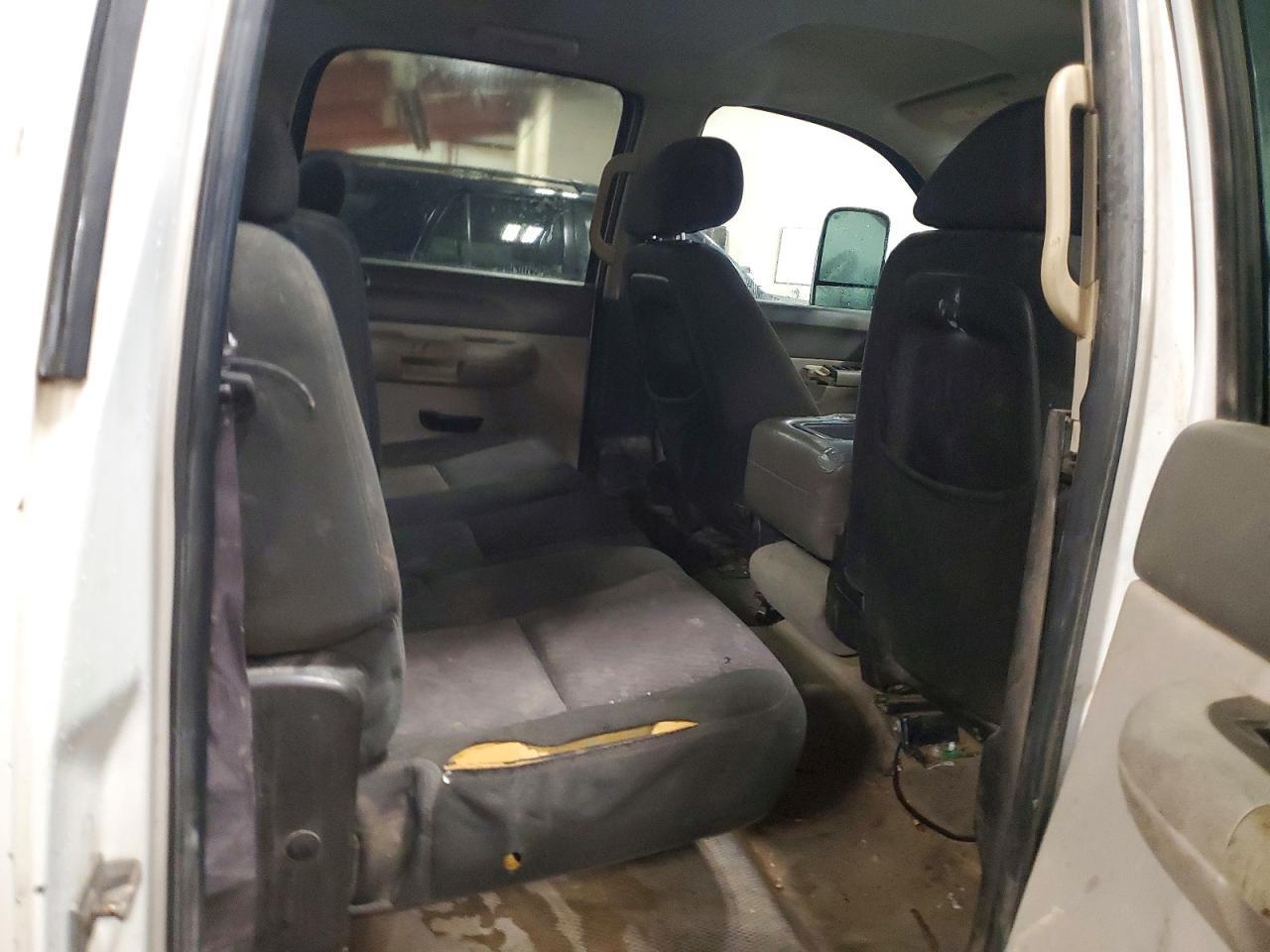 2014 Chevrolet Silverado K2500 Heavy Duty - zdjęcie 10