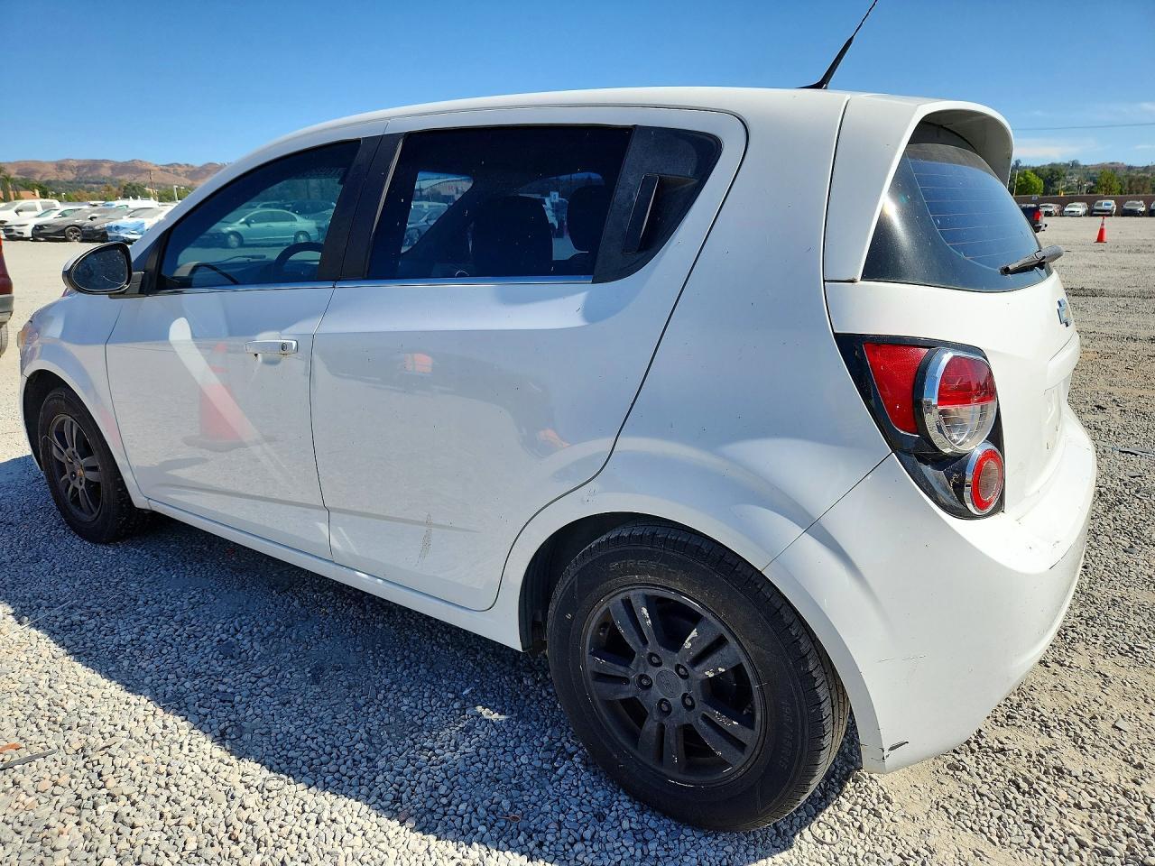 2013 Chevrolet Sonic Lt - zdjęcie 2