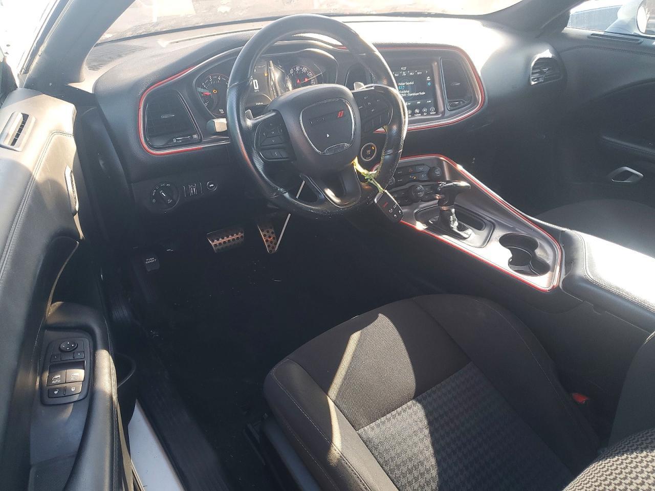 2020 Dodge Challenger R/T - zdjęcie 8