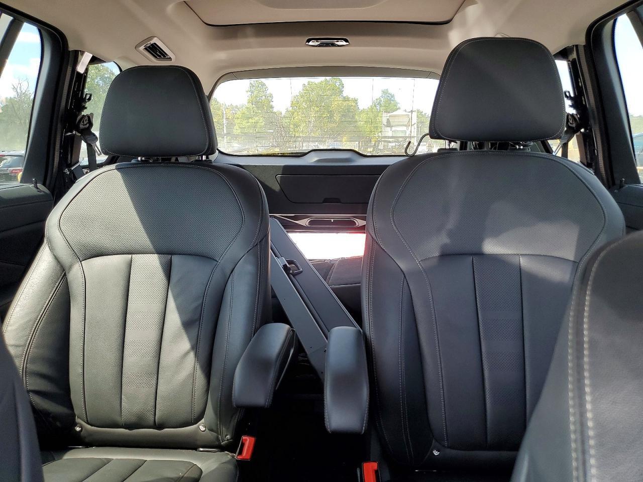 2022 BMW X7 xDrive40I - zdjęcie 10