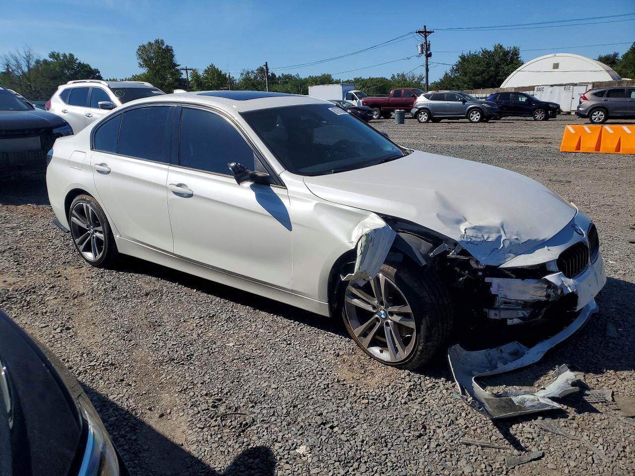 2018 BMW Seria 3 320i - zdjęcie 4