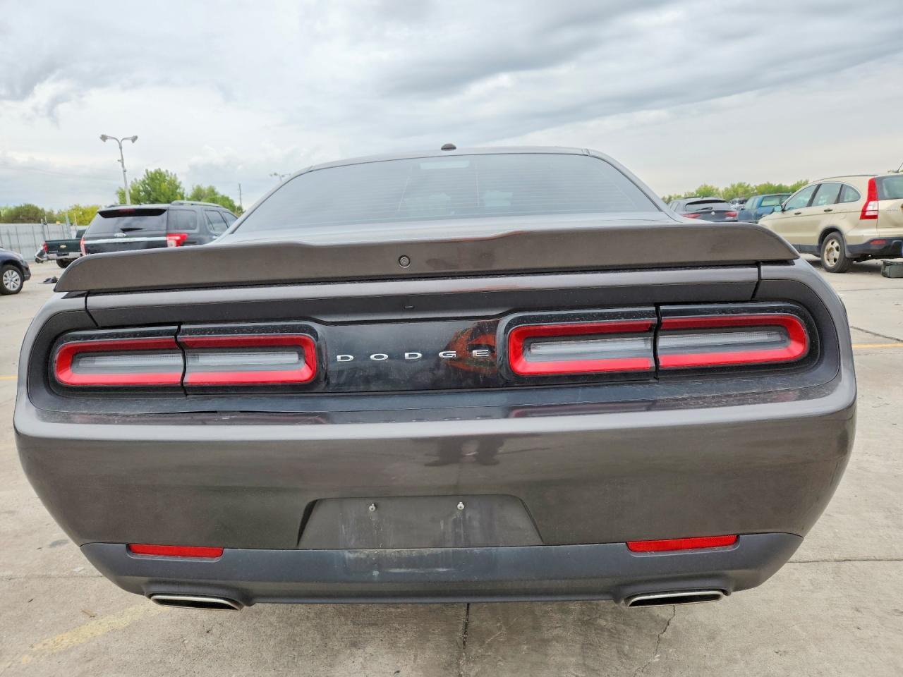 2021 Dodge Challenger Sxt - zdjęcie 6