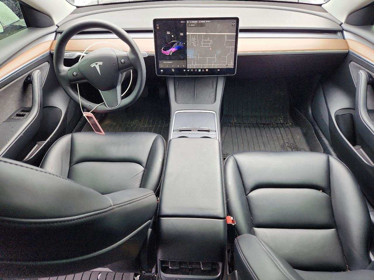 2021 Tesla Model 3 - zdjęcie 8