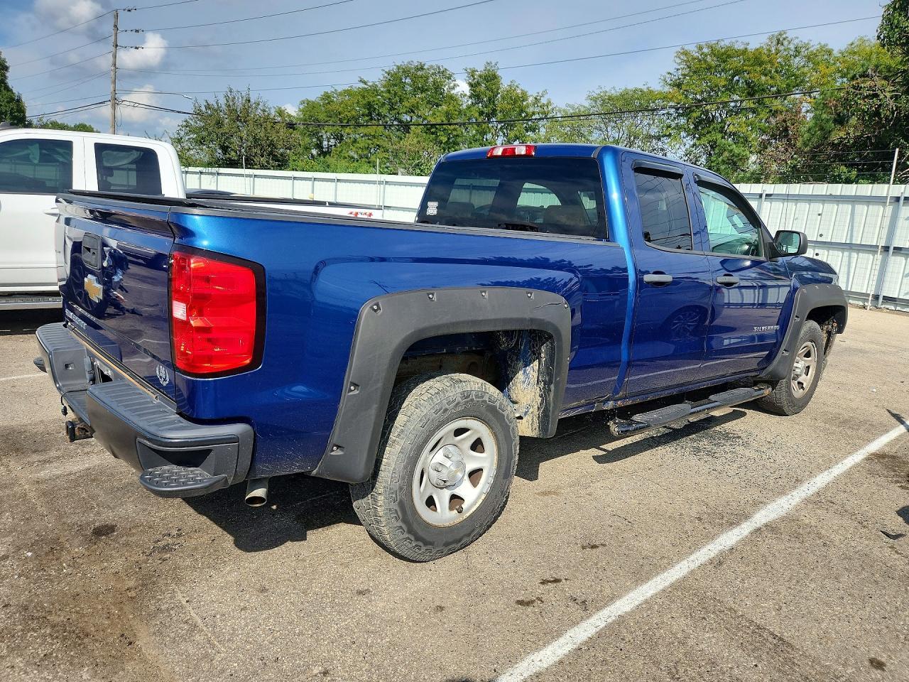 2017 Chevrolet Silverado C1500 - zdjęcie 3