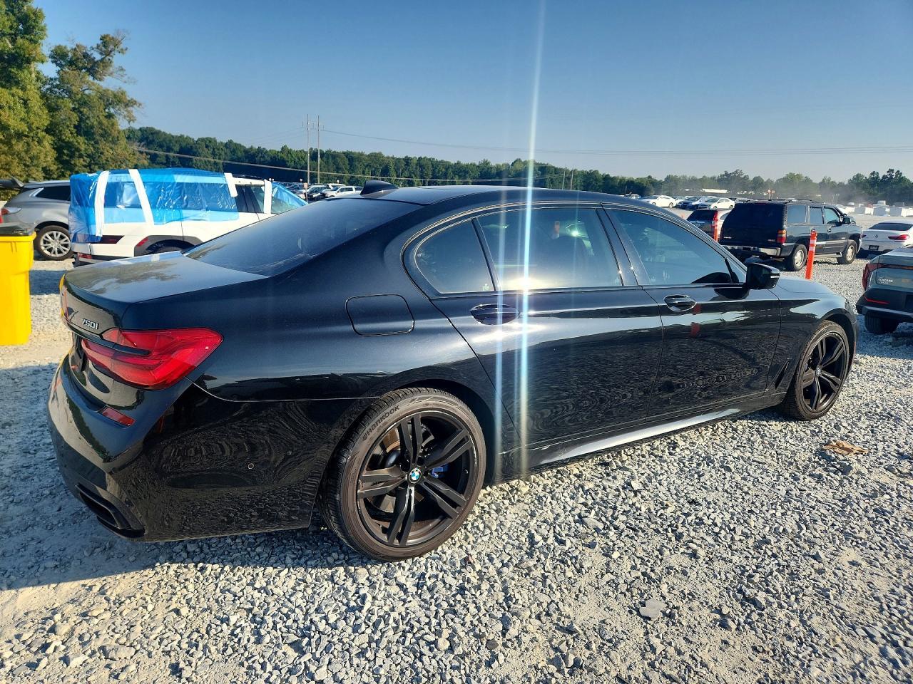 2018 BMW 750 I - zdjęcie 3