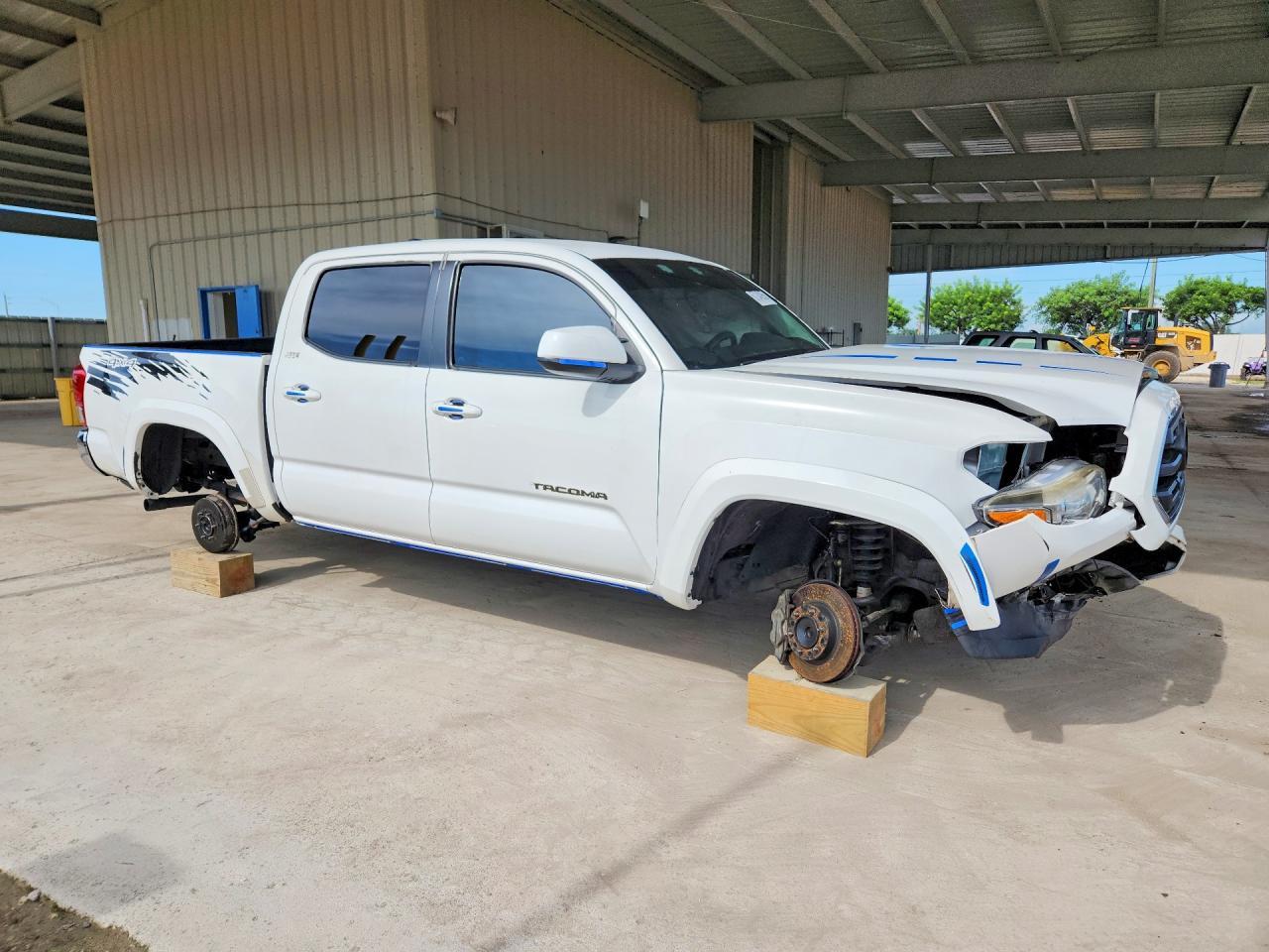 2019 Toyota Tacoma Sr5 V6 - zdjęcie 4