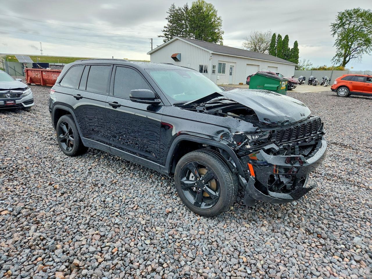 2025 Jeep Grand Cherokee Laredo - zdjęcie 4