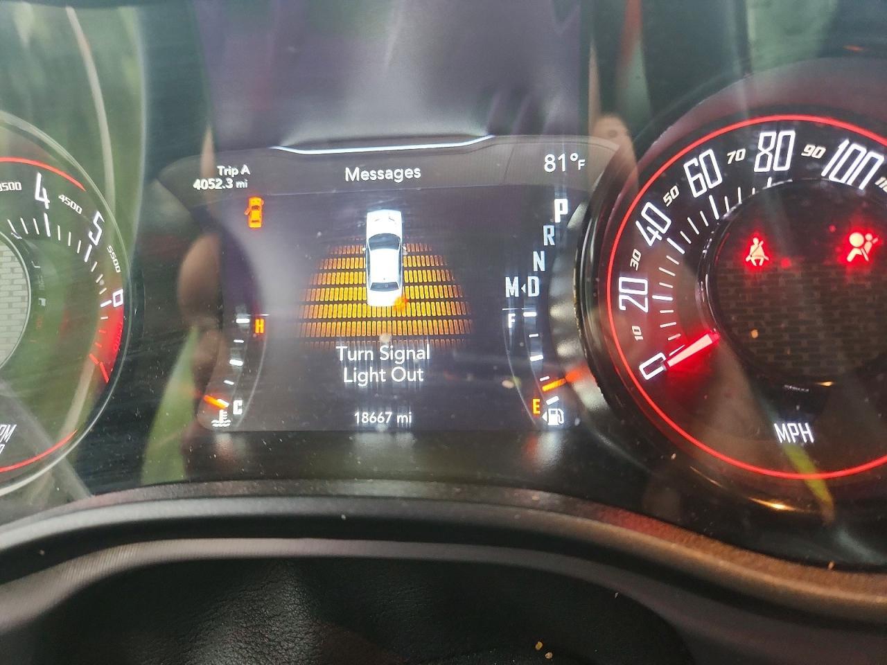 2023 Dodge Challenger Gt - zdjęcie 9