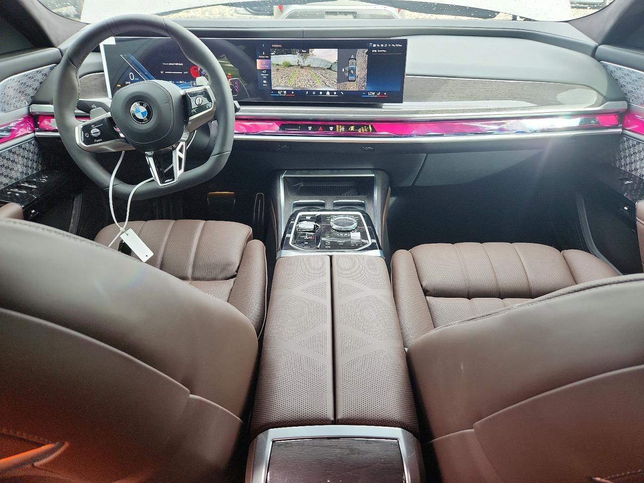 2026 BMW Seria 7 760i - zdjęcie 8