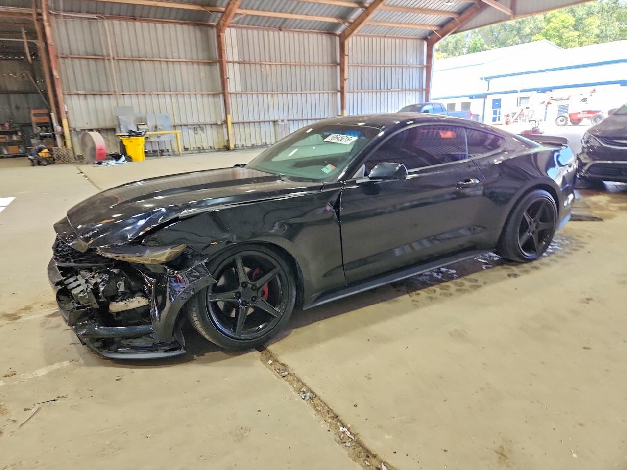 2015 Ford Mustang - zdjęcie główne