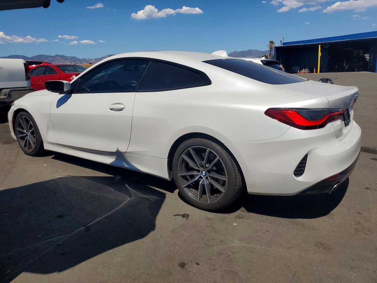 2022 BMW 430I - zdjęcie 2