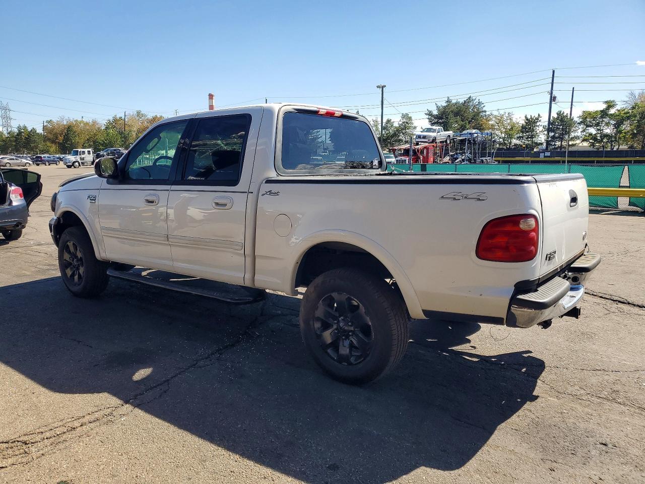 2016 Ford F150 Supercrew - zdjęcie 2