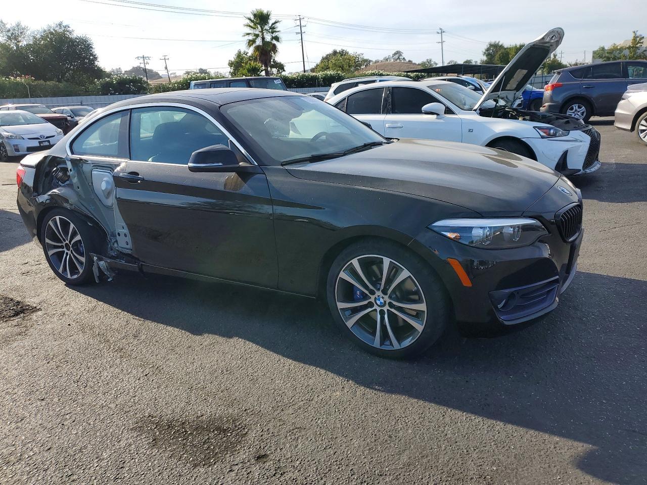 2018 BMW 230I - zdjęcie 4