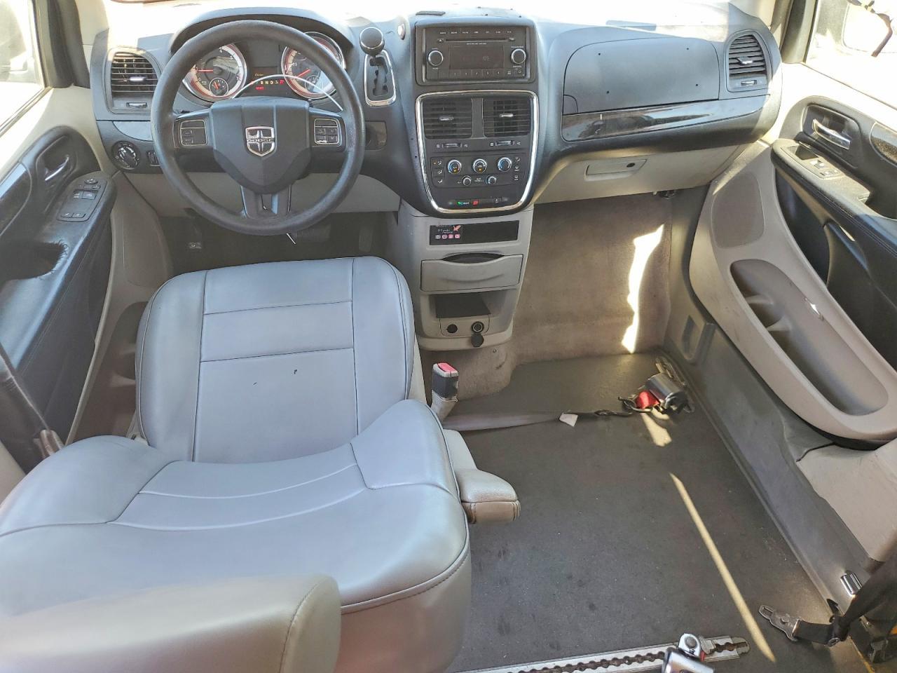 2013 Dodge Grand Caravan Se - zdjęcie 8