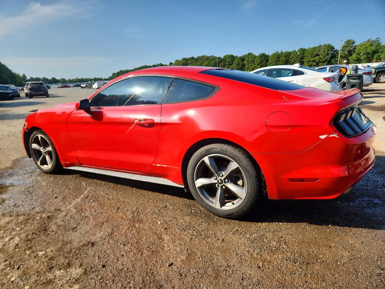 2016 Ford Mustang - zdjęcie 2