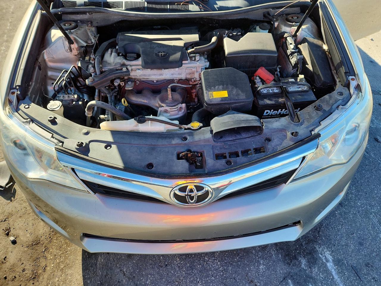 2013 Toyota Camry Le - zdjęcie 11