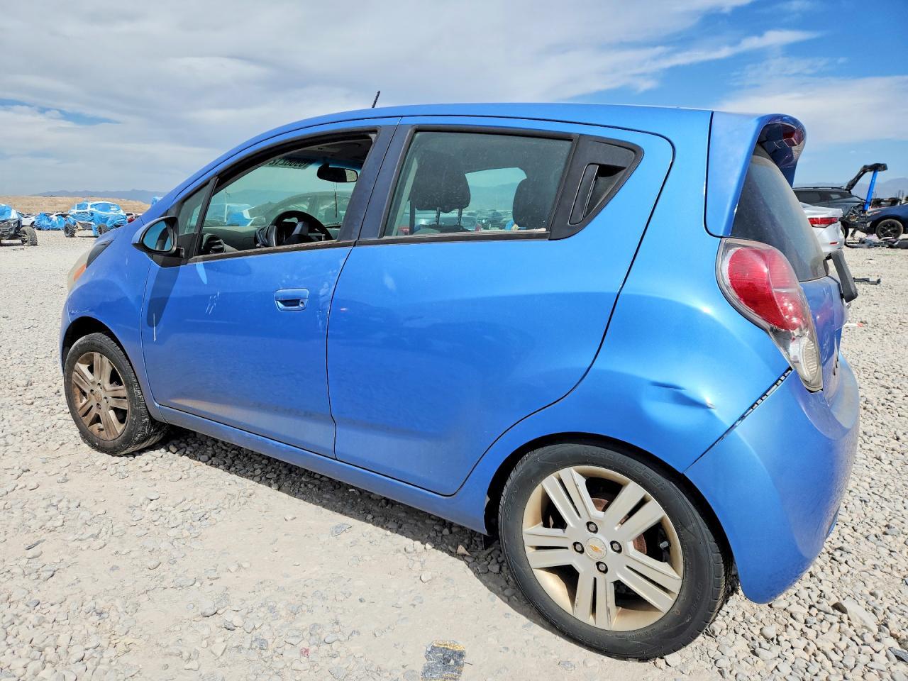2014 Chevrolet Spark Ls - zdjęcie 2