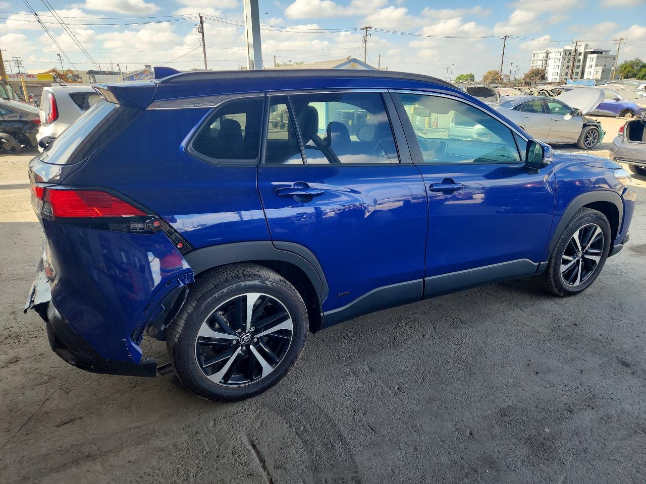 2023 Toyota Corolla Cross Hybrid Xse - zdjęcie 3