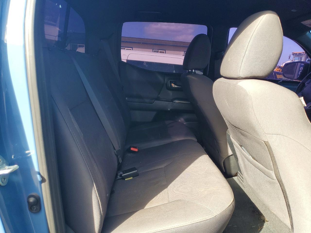 2019 Toyota Tacoma Sr V6 - zdjęcie 10