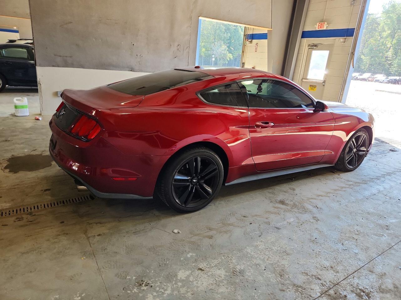 2016 Ford Mustang - zdjęcie 3