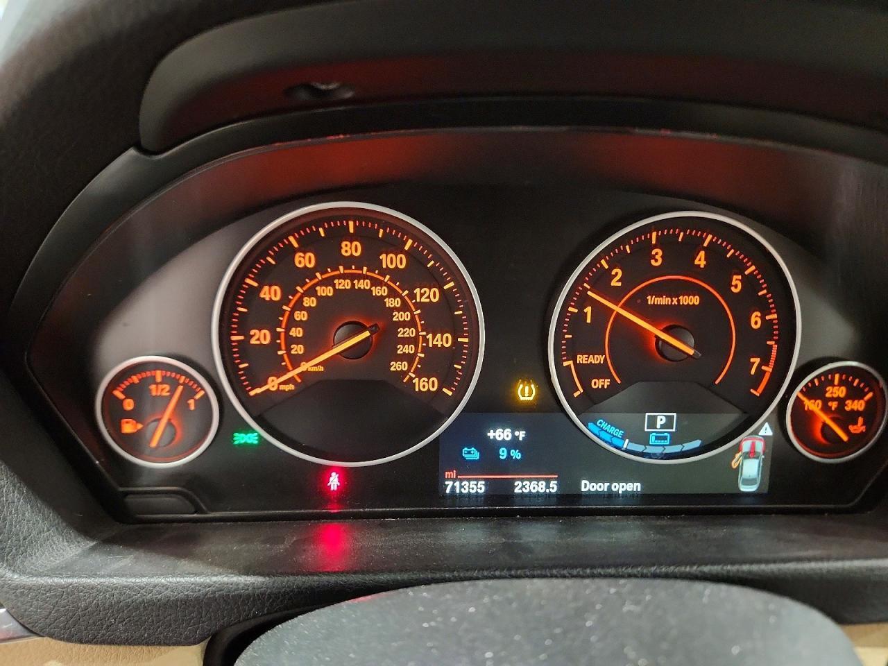2017 BMW 330E - zdjęcie 9