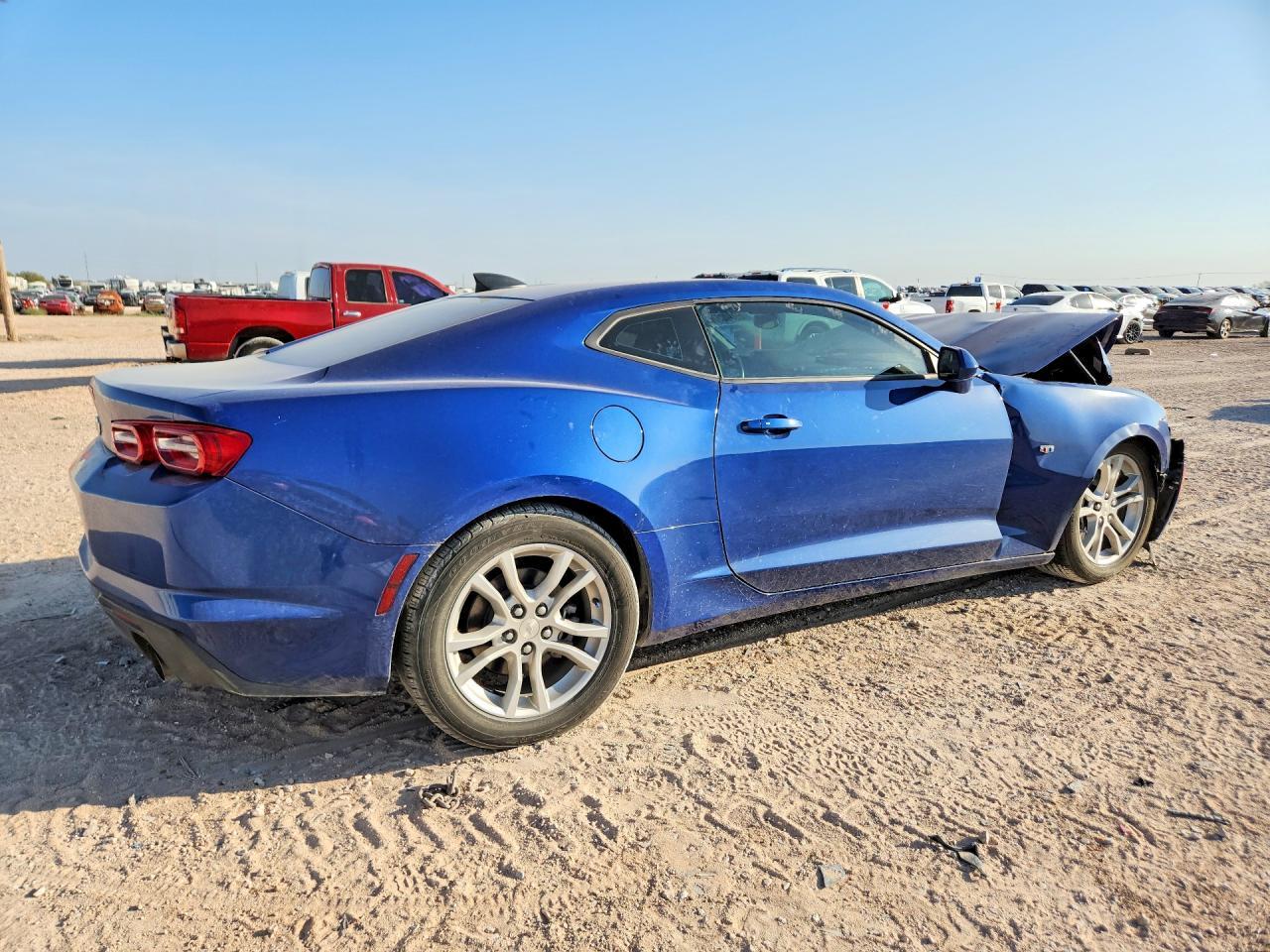2023 Chevrolet Camaro Ls - zdjęcie 3