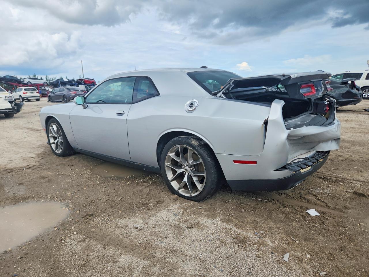 2020 Dodge Challenger Gt - zdjęcie 2