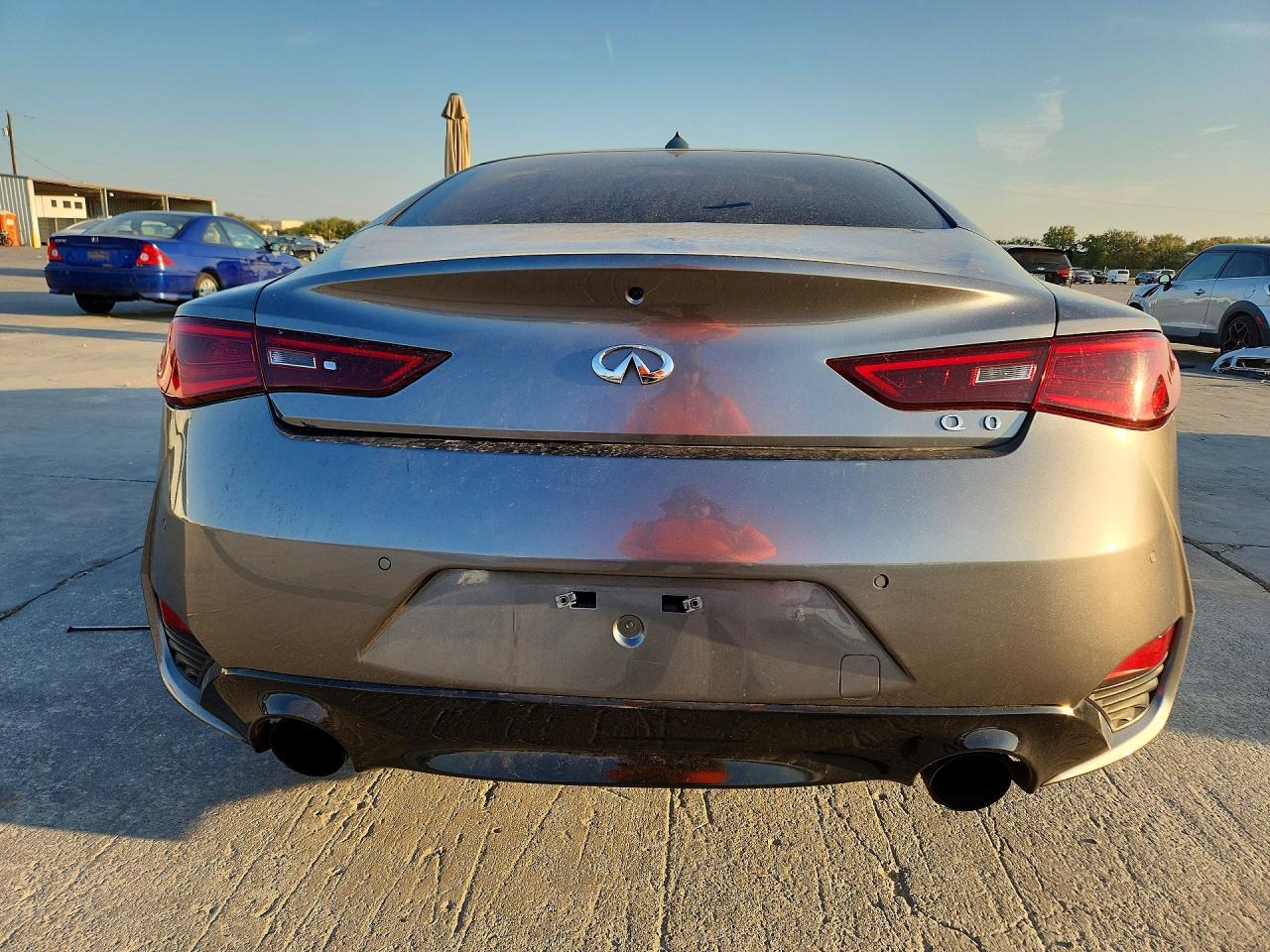 2018 Infiniti Q60 3.0T Luxe - zdjęcie 6