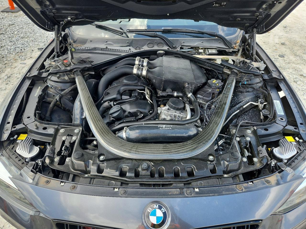 2015 BMW M4 - zdjęcie 11