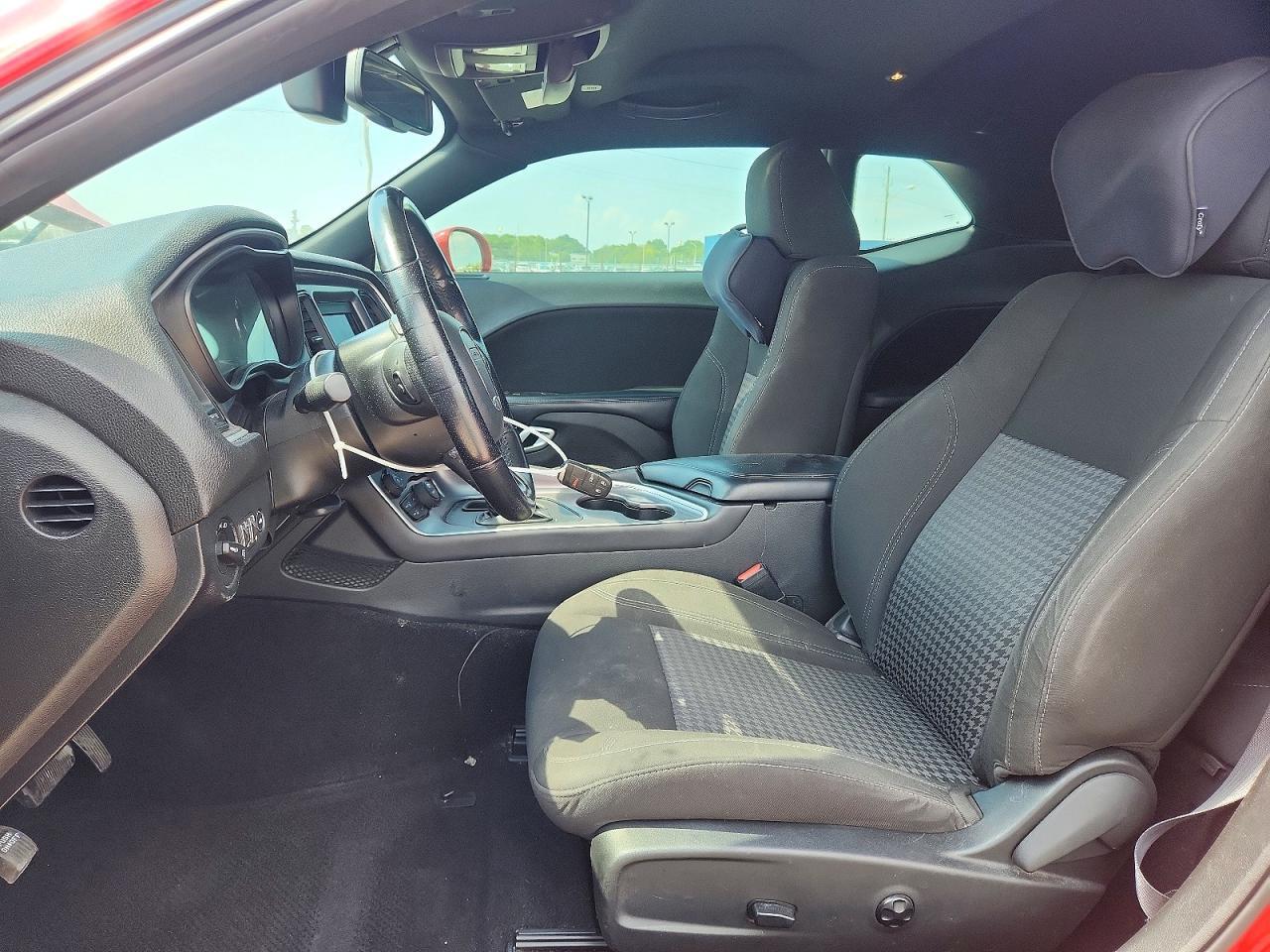 2020 Dodge Challenger Sxt - zdjęcie 7
