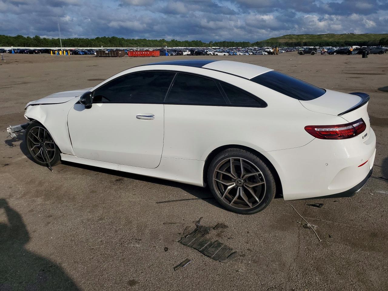 2021 Mercedes-Benz E 450 4Matic - zdjęcie 2