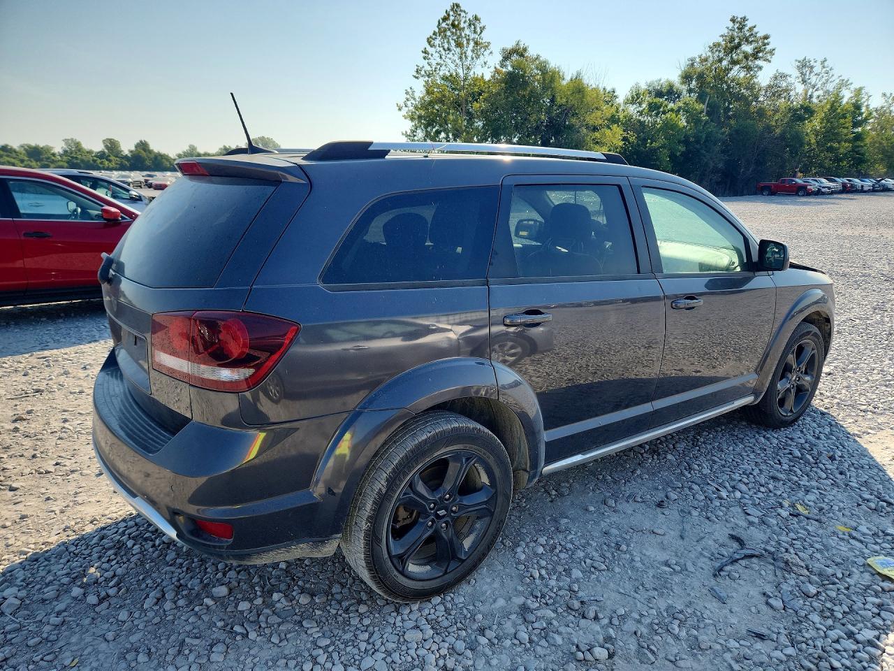 2020 Dodge Journey Crossroad - zdjęcie 3