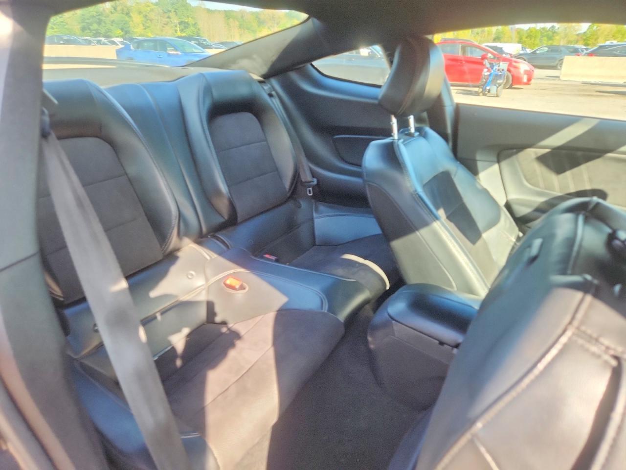 2019 Ford Mustang - zdjęcie 10
