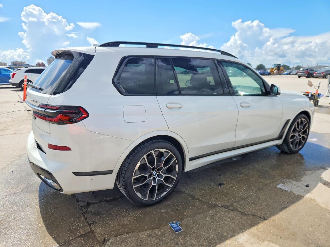 2026 BMW X7 xDrive40I - zdjęcie 3