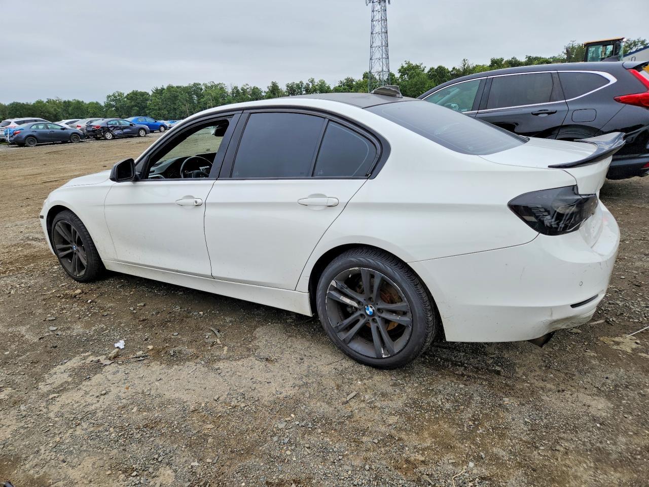 2013 BMW Seria 3 328i - zdjęcie 2
