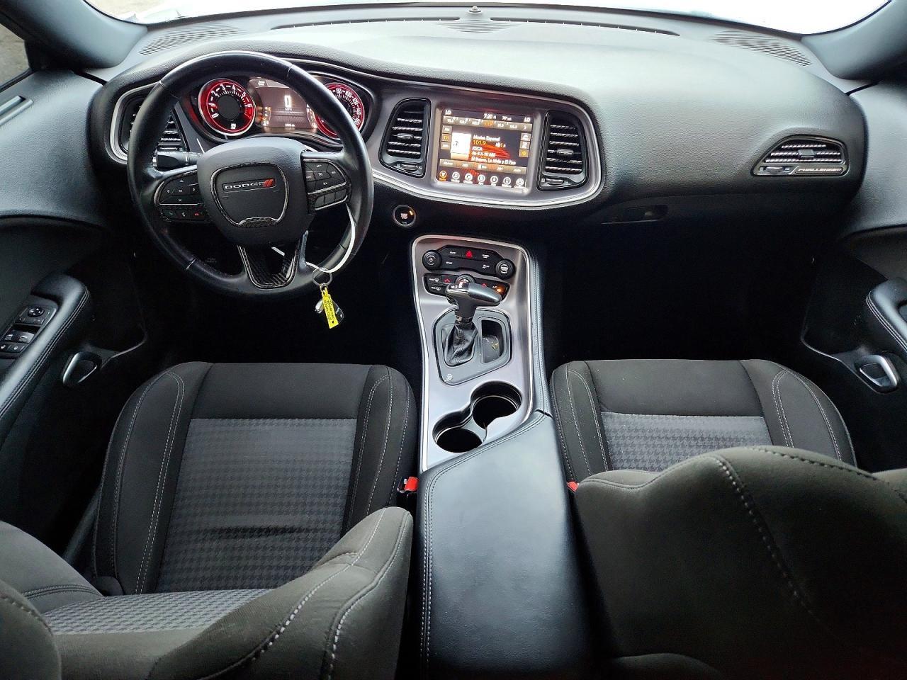 2020 Dodge Challenger Sxt - zdjęcie 8