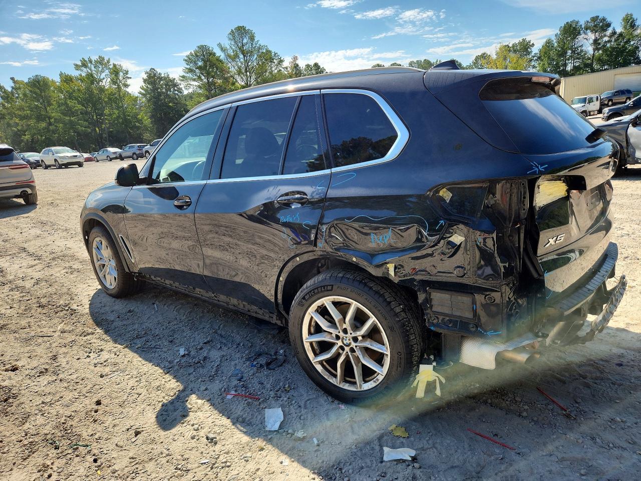 2019 BMW X5 xDrive40I - zdjęcie 2