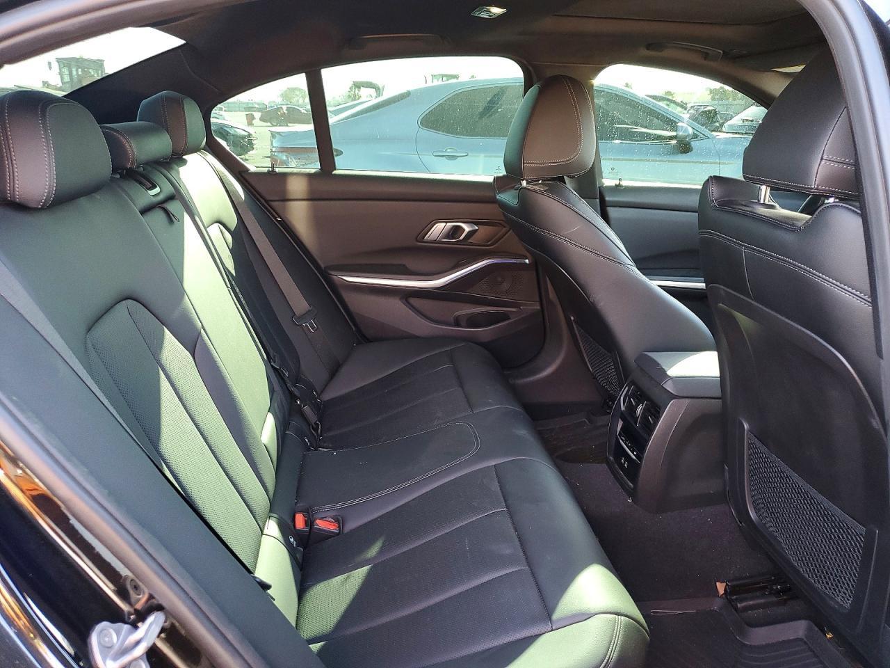 2022 BMW M340I - zdjęcie 10