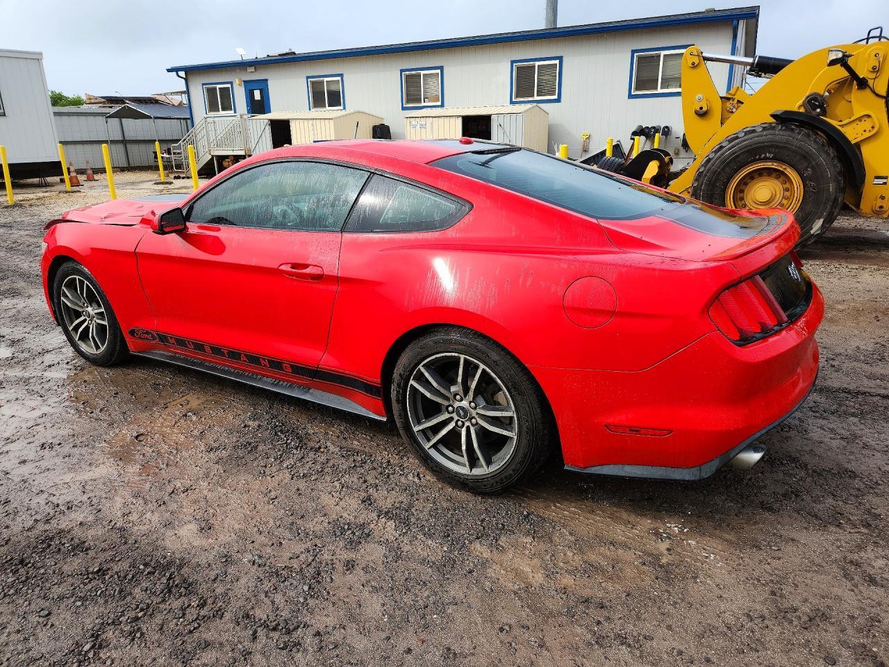 2015 Ford Mustang - zdjęcie 2