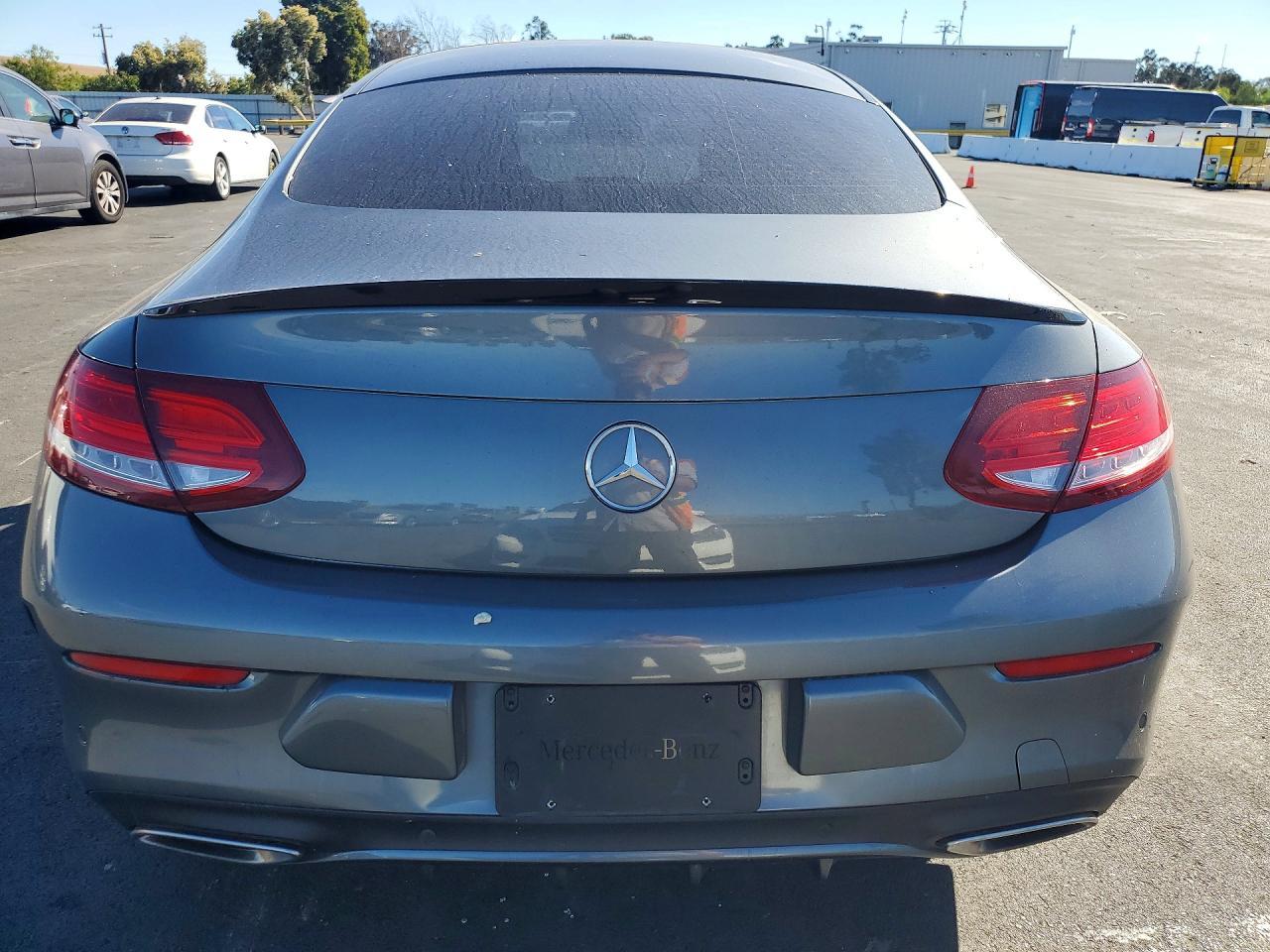 2018 Mercedes-Benz C 300 - zdjęcie 6
